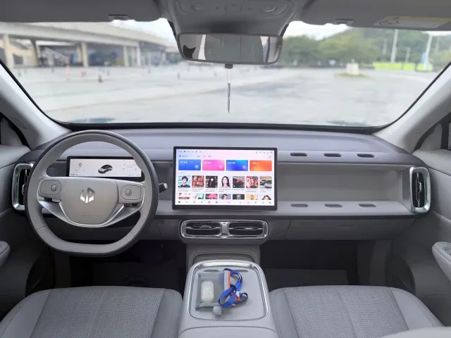 Leapmotor B10 — Фото автомобиля 9