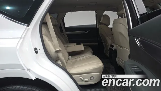 Genesis GV80 — Фото автомобиля 10
