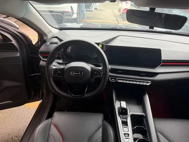 Geely Binrui — Фото автомобиля 13
