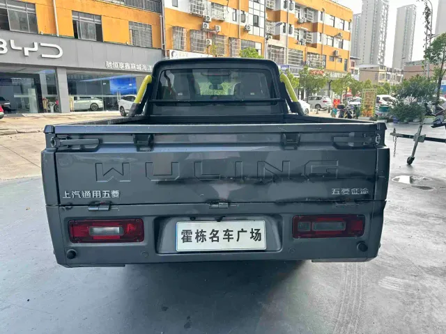Wuling Motors Wuling Journey 2021 1.5L Pioneer LAR — Фото автомобиля 3
