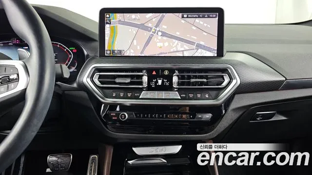 BMW X4 xDrive20i M Sport — Фото автомобиля 14