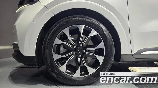 Kia Canival Carnival 4 поколение 7 мест Signature — Фото автомобиля 5