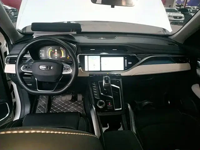 Geely Boyue — Фото автомобиля 9