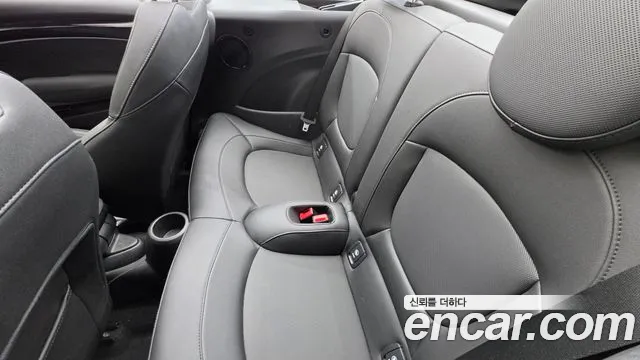 MINI Cooper Convertible — Фото автомобиля 17