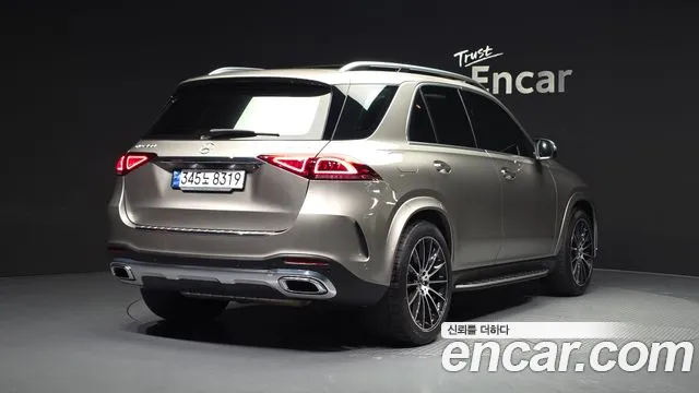 Mercedes-Benz GLE-Class — Фото автомобиля 2