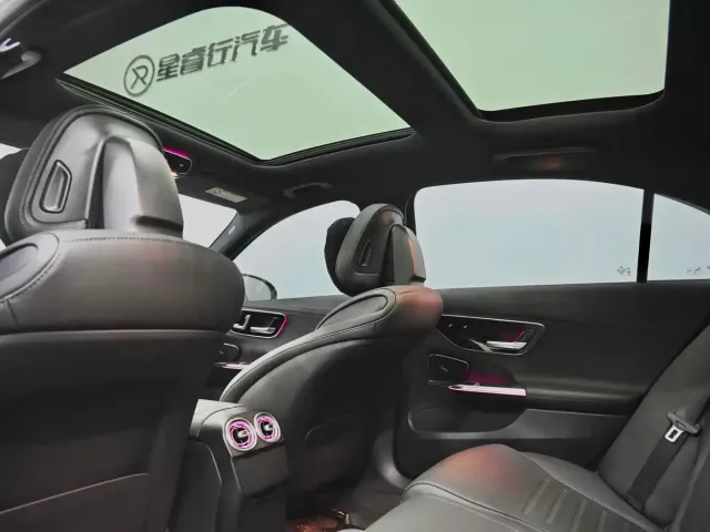 Mercedes-Benz C-Class — Фото автомобиля 28
