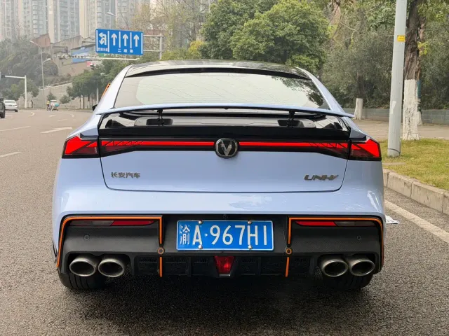 Changan UNI-V — Фото автомобиля 4