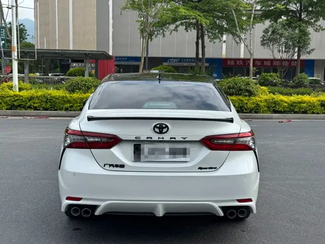 Toyota Camry — Фото автомобиля 4
