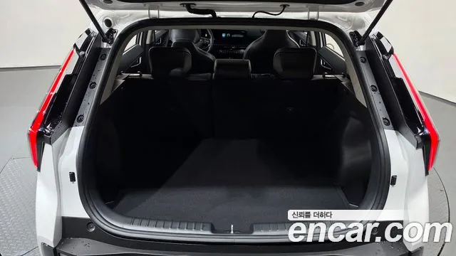 Kia Niro Prestige — Фото автомобиля 16