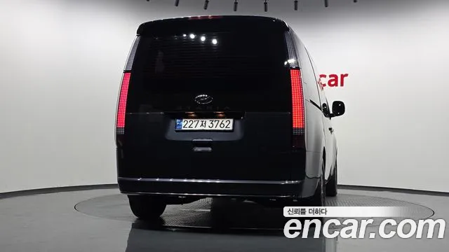 Hyundai Staria — Фото автомобиля 3