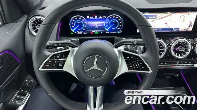 Mercedes-Benz EQB — Фото автомобиля 16