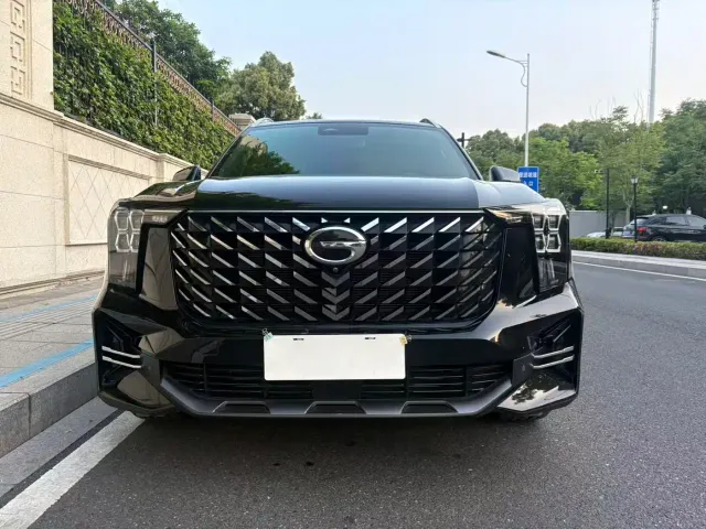 GAC Trumpchi GS8 — Фото автомобиля 2