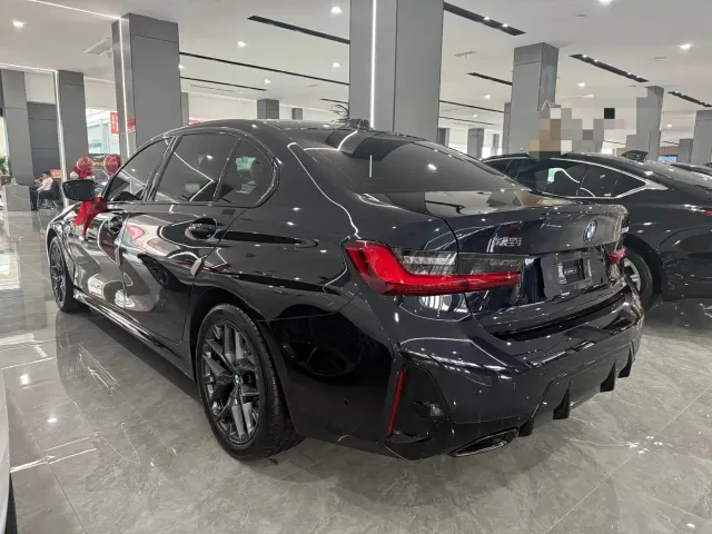 BMW 3 Series — Фото автомобиля 10