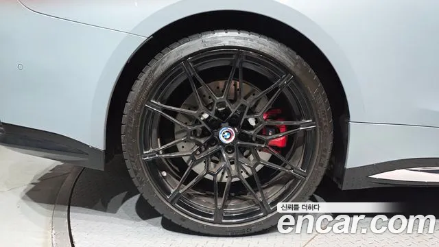 BMW M4 — Фото автомобиля 5