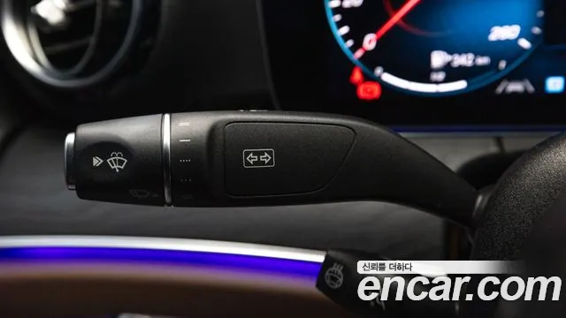 Mercedes-Benz E-Class W213 — Фото автомобиля 18