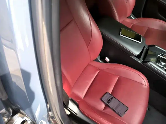 Mazda Axela — Фото автомобиля 24