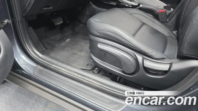 Kia Seltos Seltos Бензин 1.6 турбо 2WD — Фото автомобиля 29