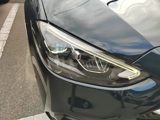 Mercedes-Benz C-Class — Фото автомобиля 10