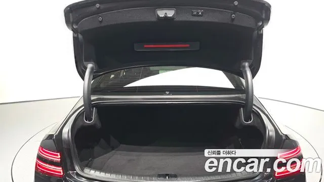 Genesis G80 Бензин 2.5 турбо AWD — Фото автомобиля 20