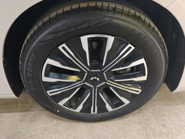 Wuling Starlight 730 — Фото автомобиля 6