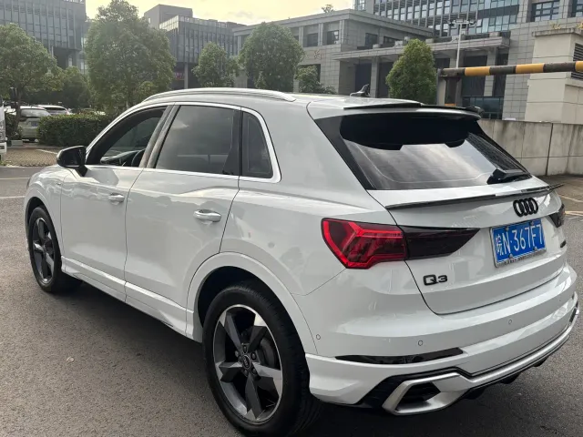 Audi Q3 — Фото автомобиля 15