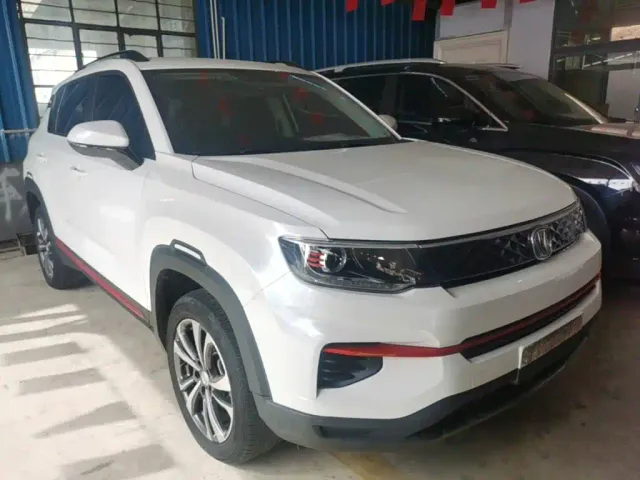 Changan CS35 Plus — Фото автомобиля 3