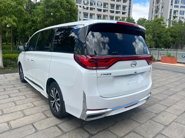 GAC Trumpchi M8 — Фото автомобиля 13