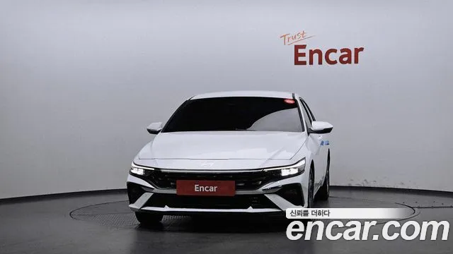 Hyundai Avante — Фото автомобиля 3