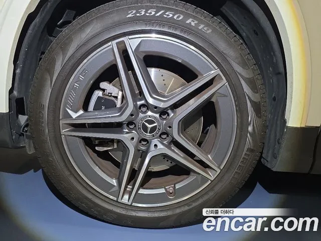 Mercedes-Benz GLA-Class — Фото автомобиля 6