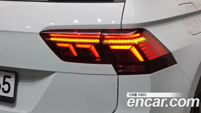 Volkswagen Tiguan Tiguan 2 поколение 2.0 TDI Prestige — Фото автомобиля 23