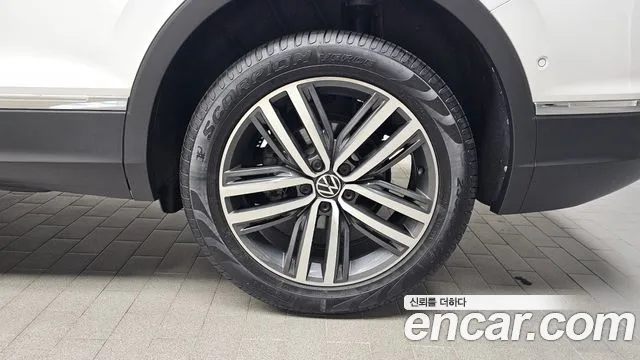 Volkswagen Tiguan — Фото автомобиля 17