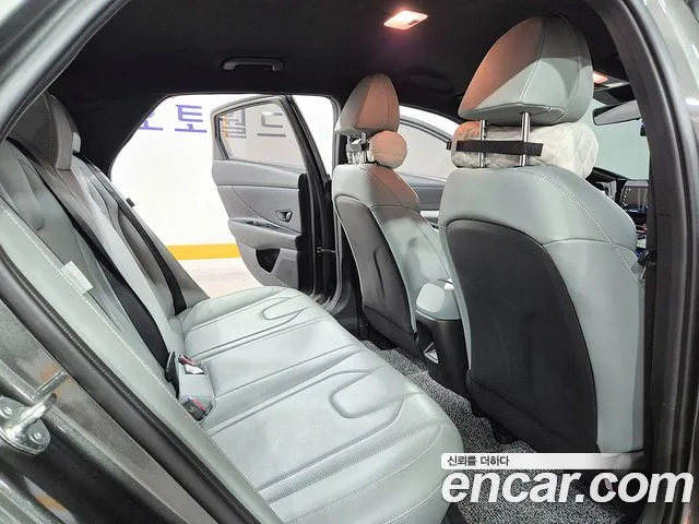 Hyundai Avante CN7 — Фото автомобиля 10