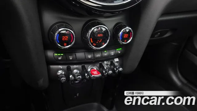 Mini Cooper Convertible — Фото автомобиля 17