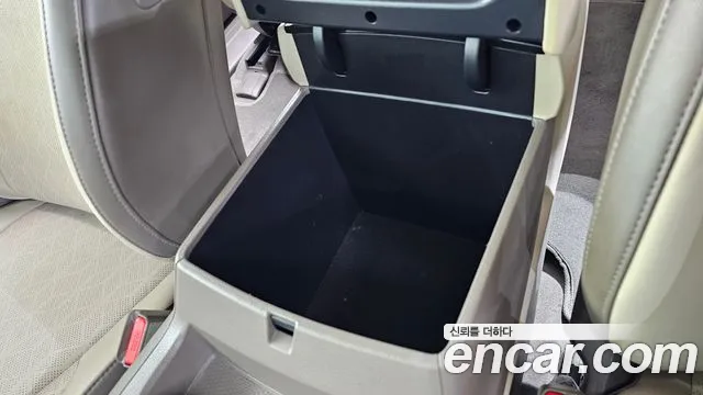Kia Canival Carnival 4 поколение Бензин 9 мест Noblesse — Фото автомобиля 29
