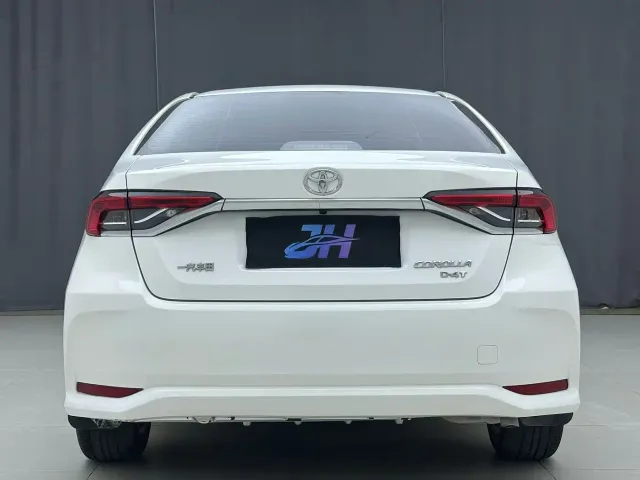 Toyota Corolla — Фото автомобиля 5