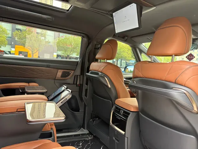Toyota Alphard — Фото автомобиля 19