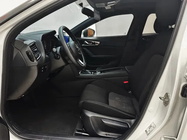 Mazda CX-4 — Фото автомобиля 11