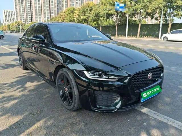 Jaguar XEL — Фото автомобиля 3