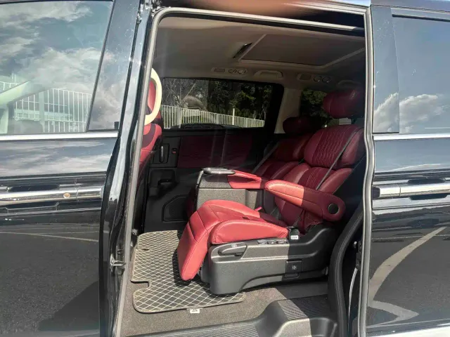 Honda Elysion — Фото автомобиля 14