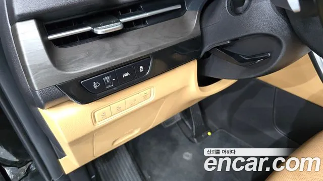 Kia Carnival Generation 4 — Фото автомобиля 20