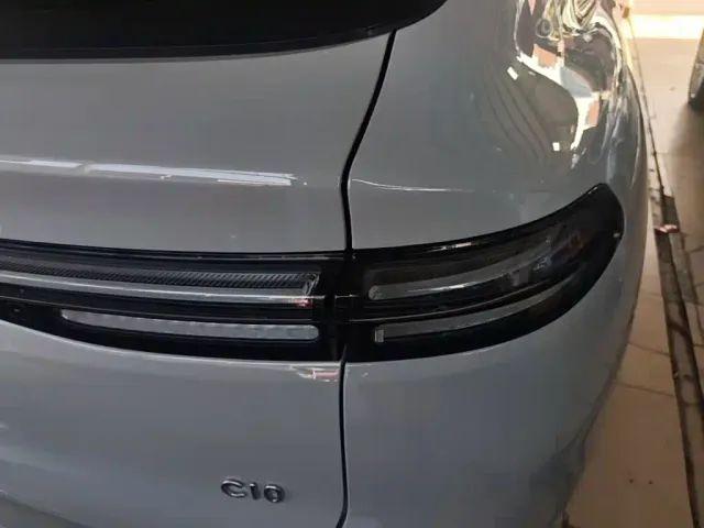 Leapmotor C10 — Фото автомобиля 7