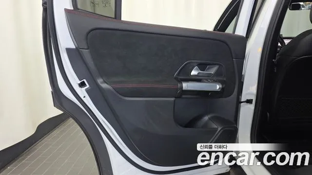 Mercedes-Benz GLB-Class — Фото автомобиля 14