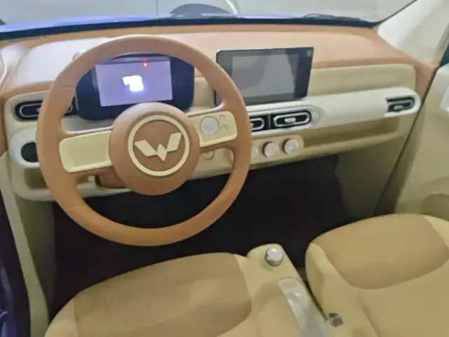 Wuling Hongguang Mini EV — Фото автомобиля 12