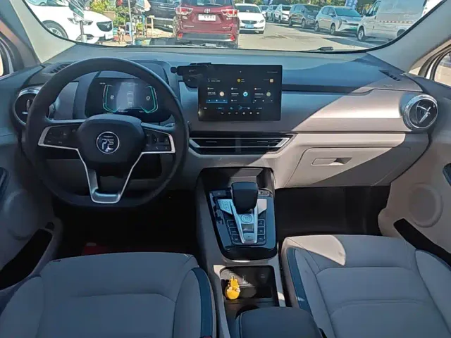 BYD Yuan Pro — Фото автомобиля 9