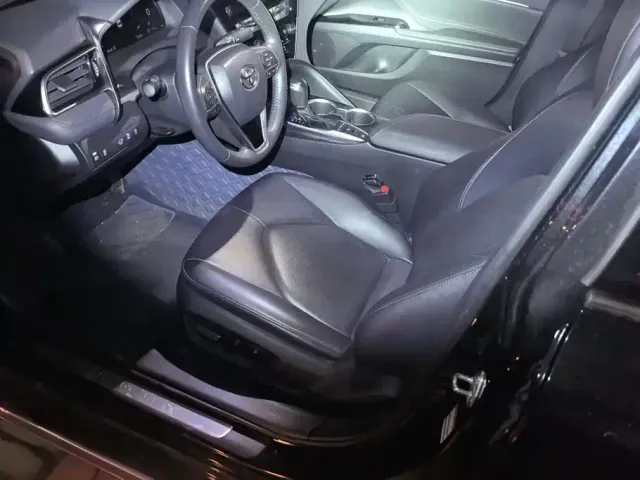 Toyota Camry — Фото автомобиля 9