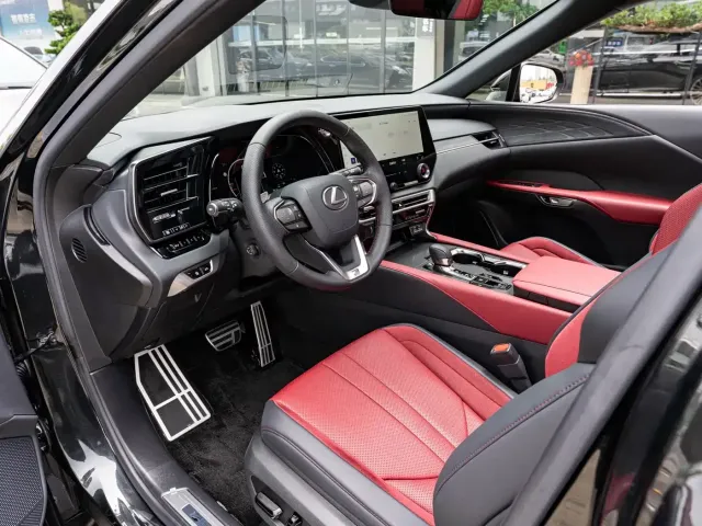 Lexus RX — Фото автомобиля 9