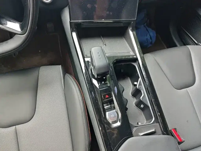 Geely Boyue — Фото автомобиля 13