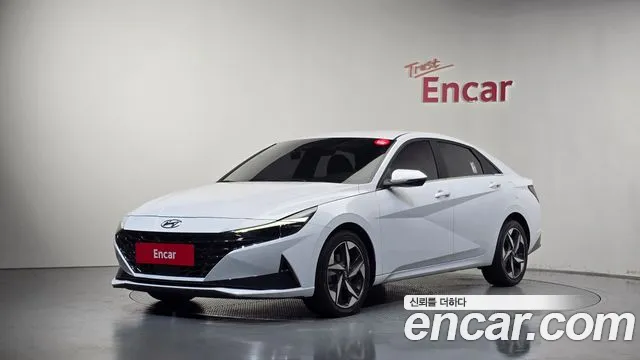 Фотография автомобиля — Hyundai Avante CN7