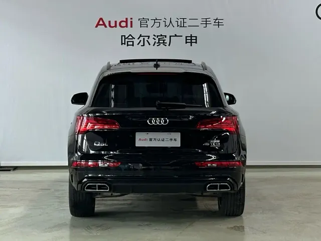 Audi Q5L — Фото автомобиля 4