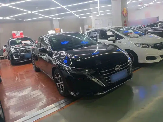 Nissan Sylphy 2023 1.6L CVT Deluxe Edition — Фото автомобиля 3